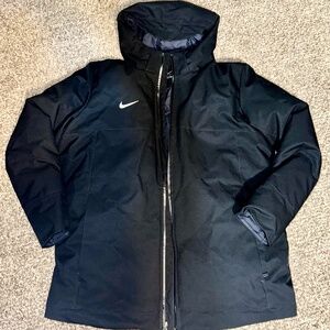 🧥 Nike Men’s Winter Coat – Size XL – Like New